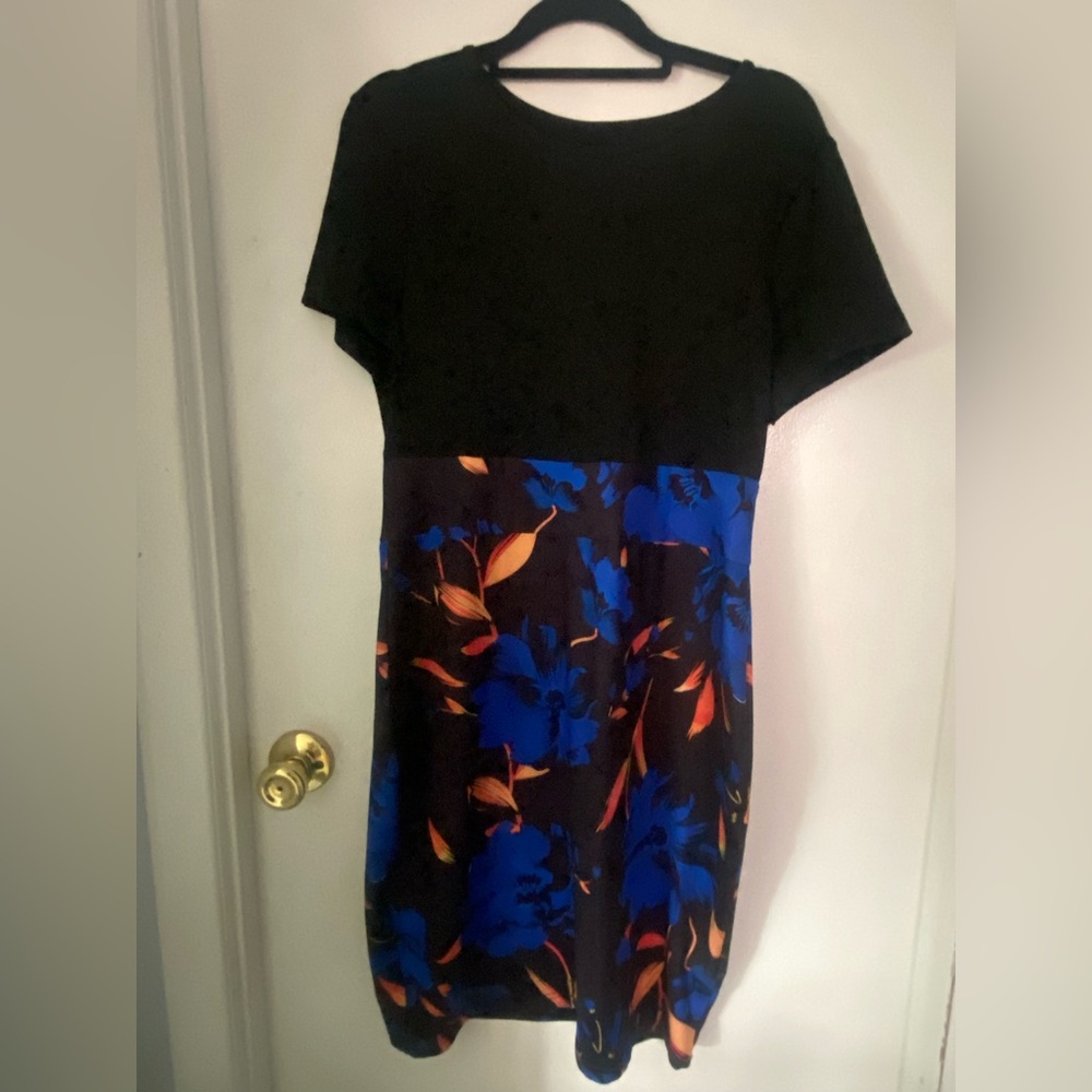 Women’s Casual Dress | Size Large | Short Sleeved | Stretchy | Blue Black Orange - Picture 5 of 13
